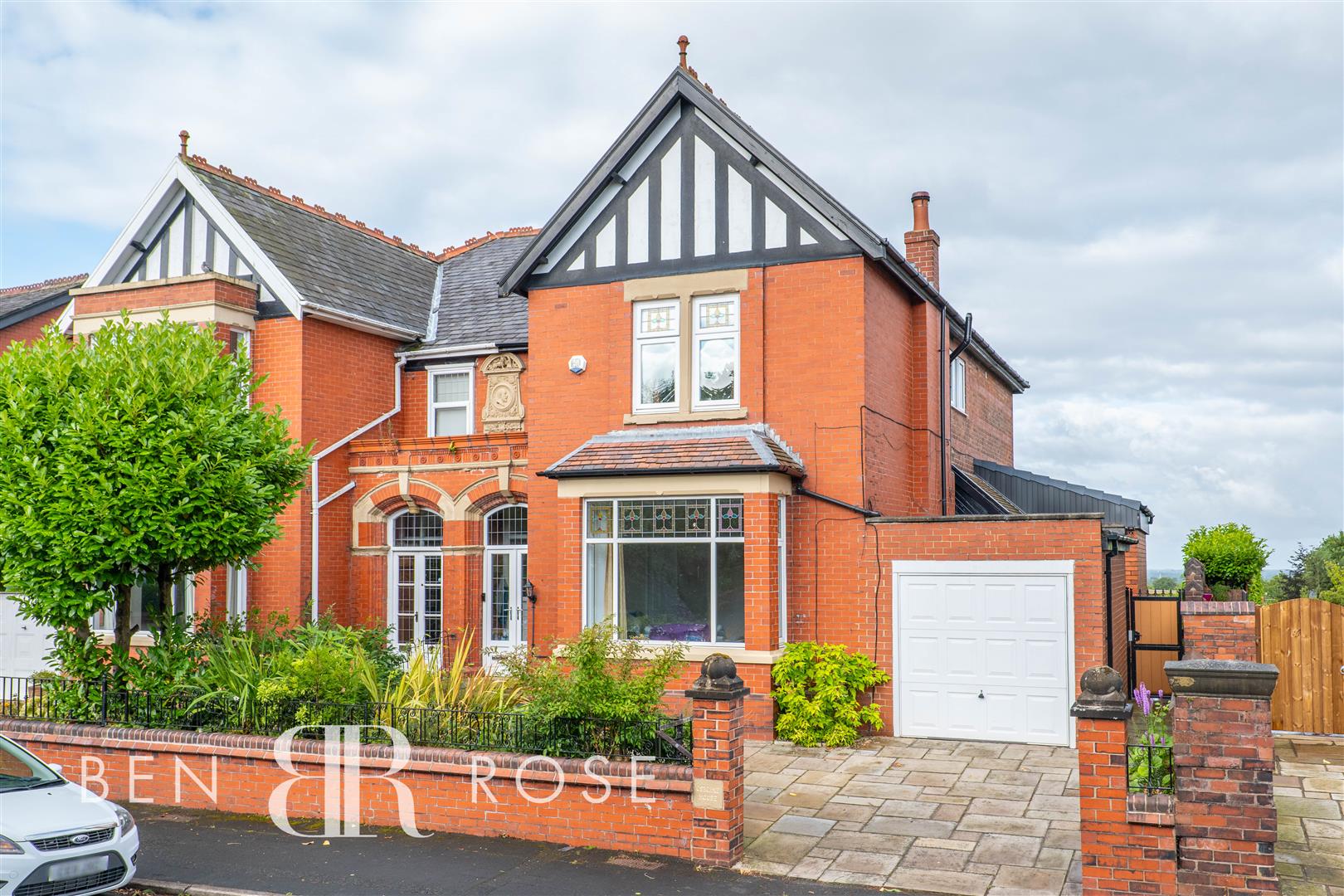 4 bed property in Windsor Road, Chorley